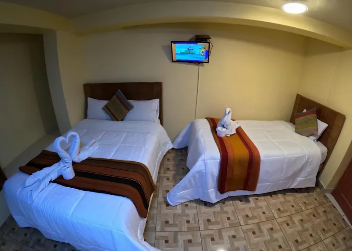 Hotel Lajoyadesanblas 2*